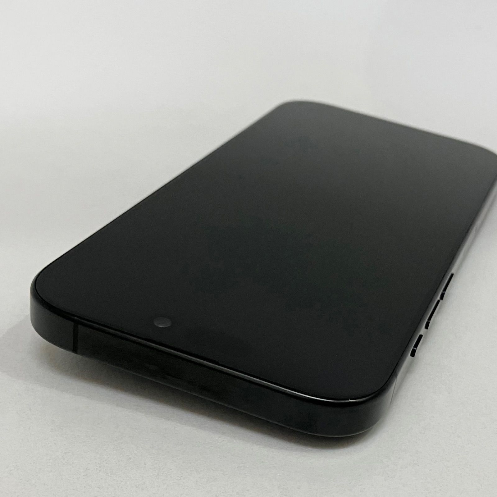 美品】iPhone16Pro 128GB SIMフリー ブラックチタニウム - メルカリ