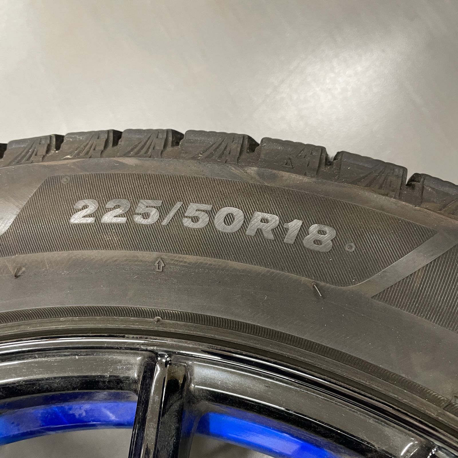 WedsSport SA-35R 18inch 7.5J +45 BLIZZAK VRX3 225/50R18 2021年製 
