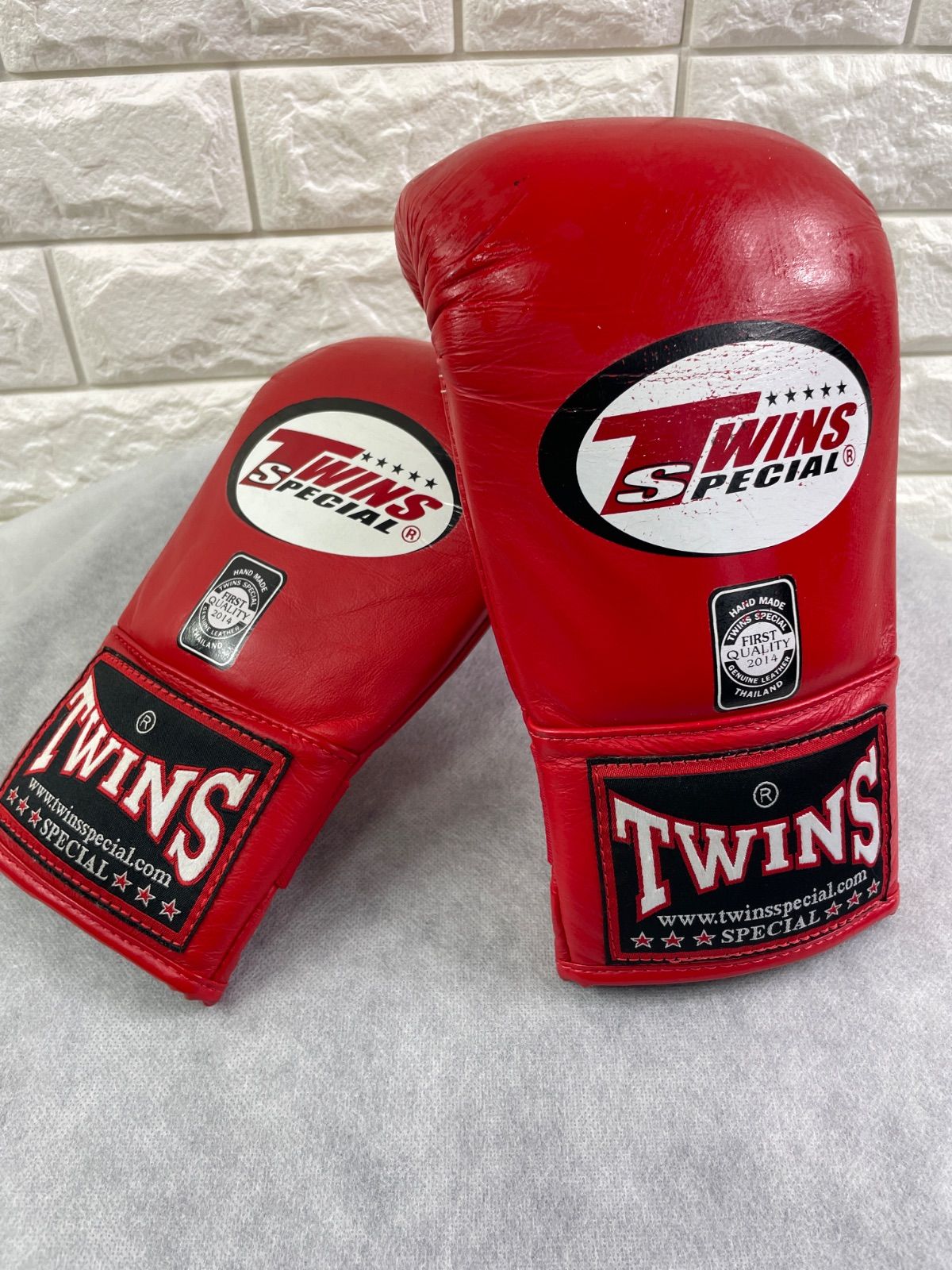 ○TWINS SPECIAL、ボクシング、ムエタイ、サンドバッグ打ち、ミット