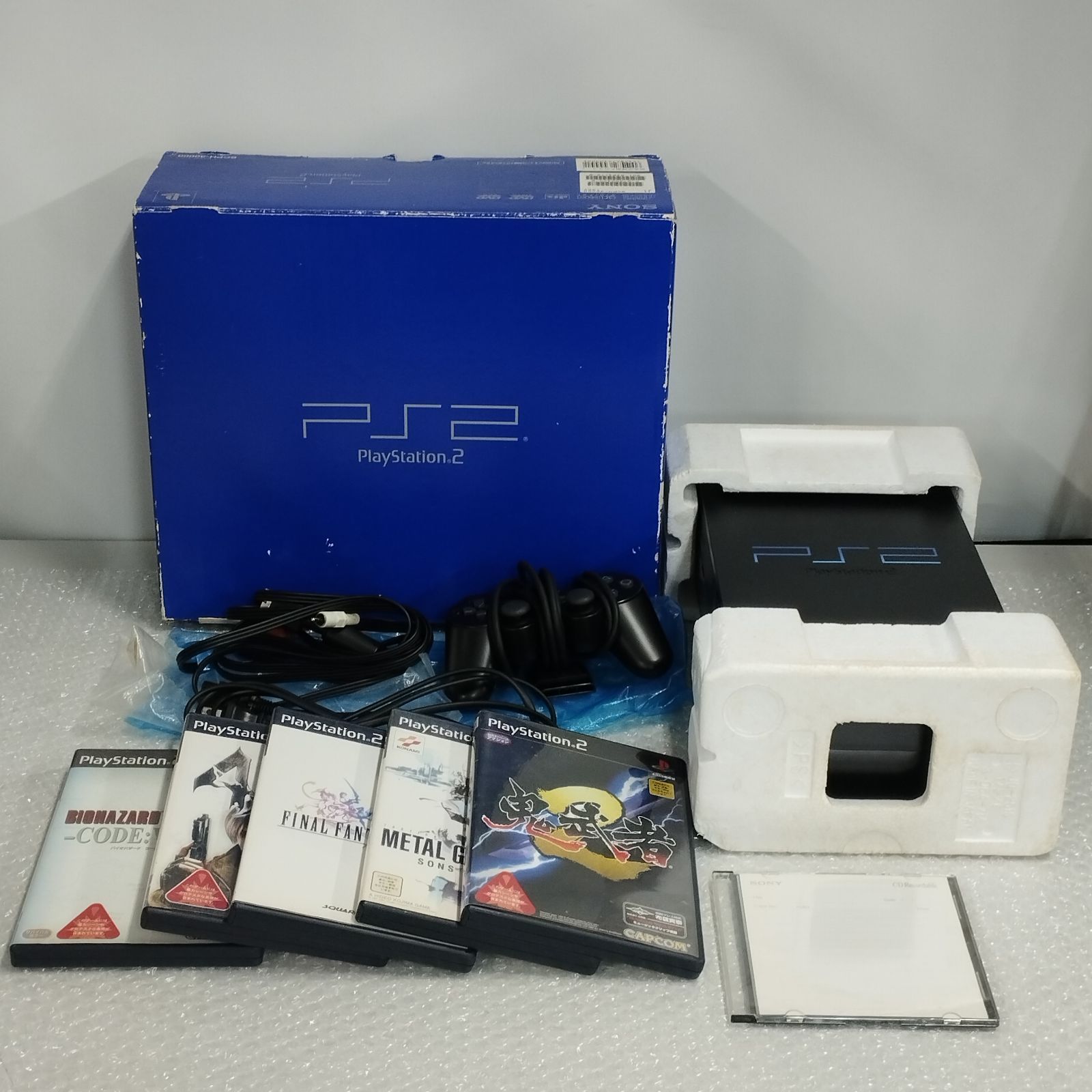 PS2 本体+ソフト SCPH-30000箱付 PlayStation 2 SCPH-30000 箱付き 付属品完備 すぐに遊べるセット