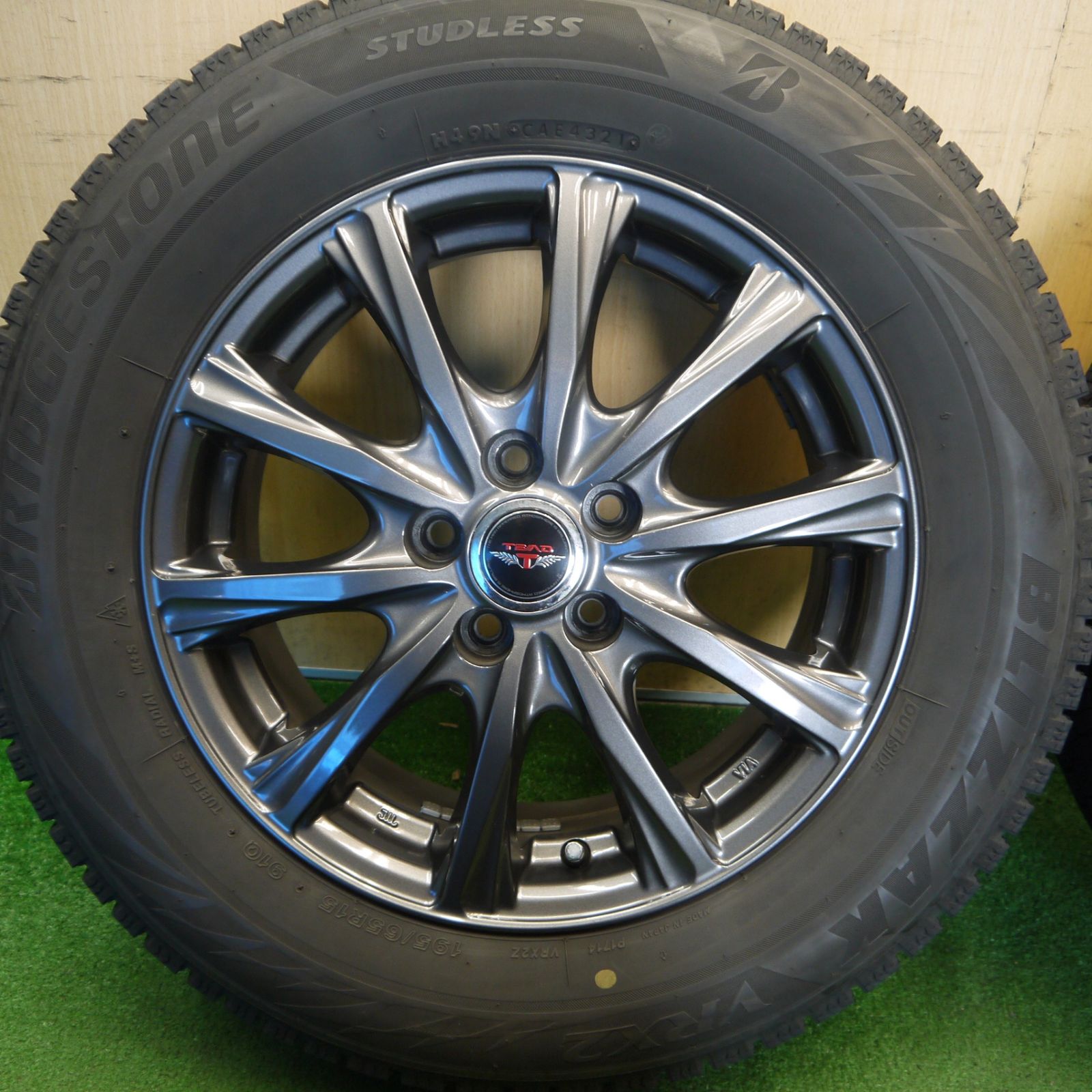 楽天市場】スタッドレスタイヤ 195/65r15 4本セット（スタッドレス 