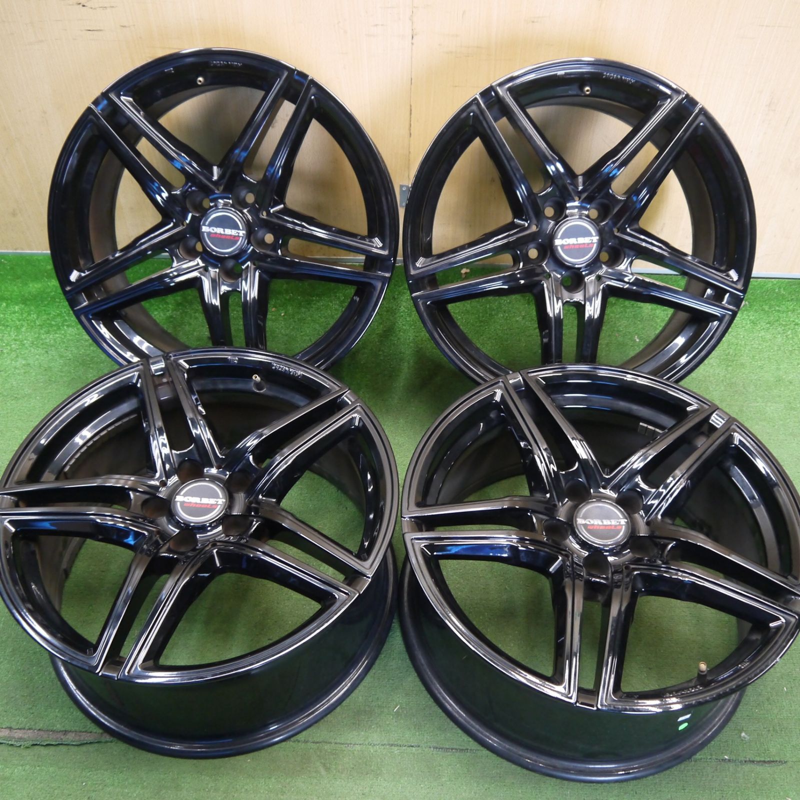 [送料無料] キレイ★BORBET XRT 18インチ ホイール ボルベット 18×8J PCD114.3/5H★6042402Hホ