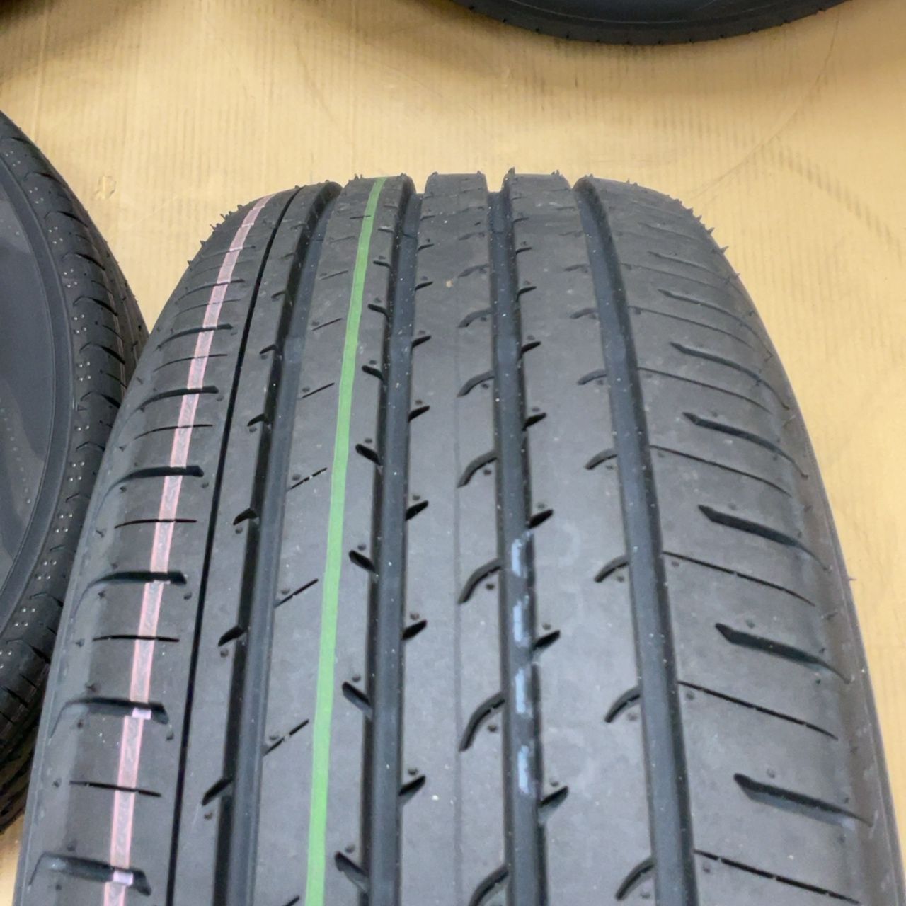 トヨタ 18インチ 40系アルファード純正ホイール&YOKOHAMAタイヤ4本