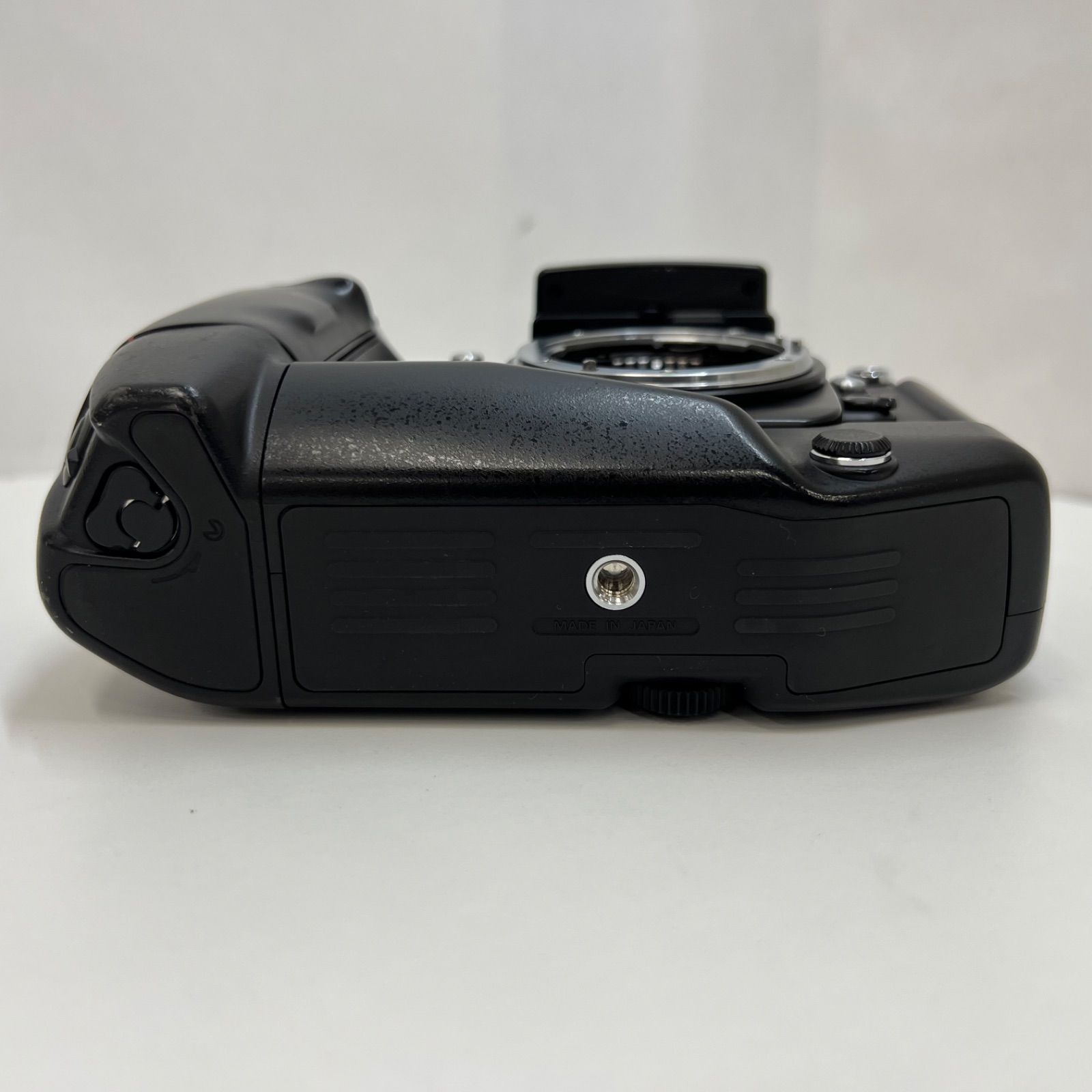 001064】 Nikon F4 MB-21付き ニコン 一眼レフカメラ フィルムカメラ