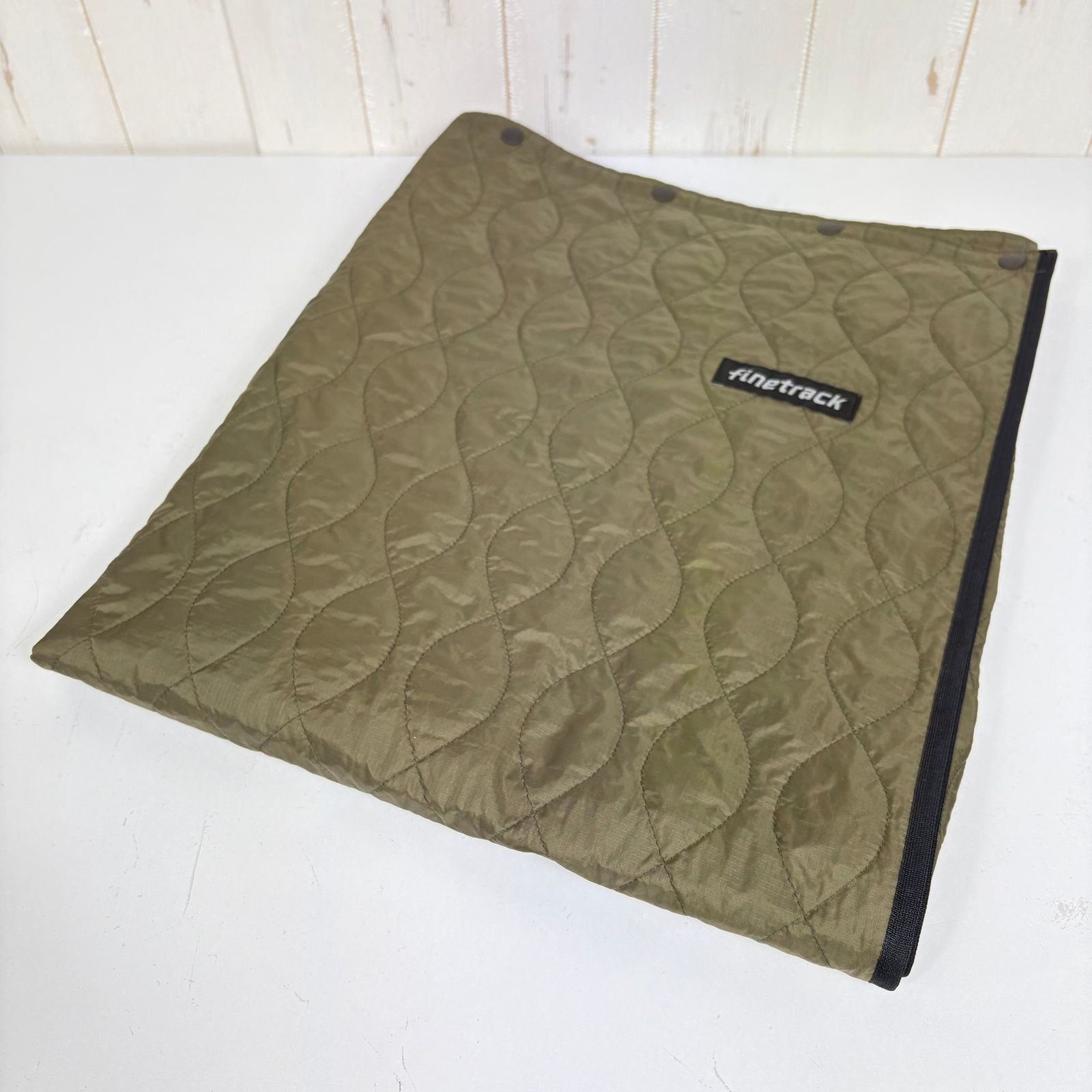 ✉️OneSize グリーン系 Finetrack ( ファイントラック ) ポリゴン マルチ ブランケット 生産終了モデル 入手困難 finetrackブランドストア限定販売モデル 化繊ダウン スリーピングシステム ブランケット キルト z