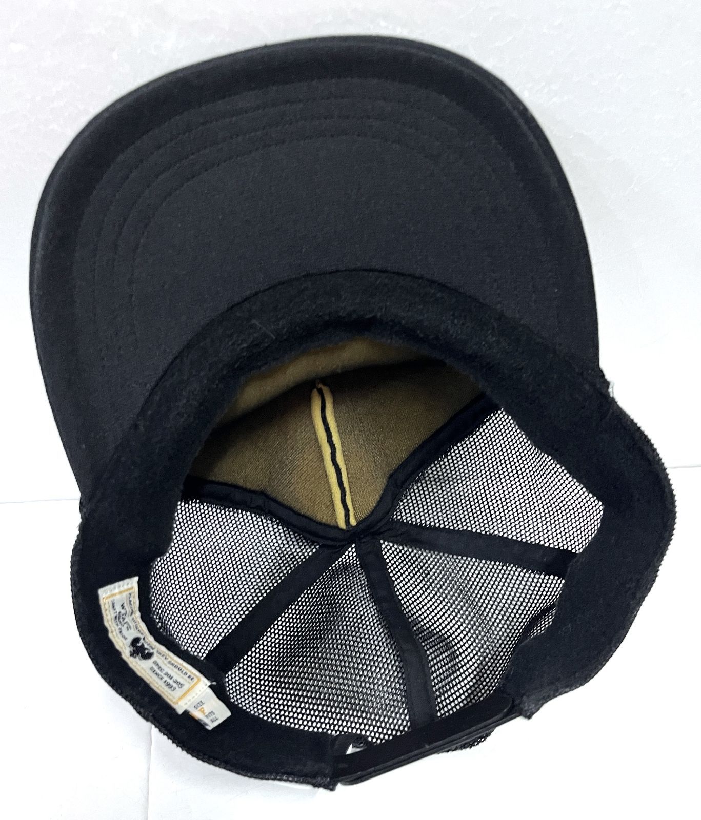 WTAPS メッシュキャップ WTVUA ブラック トラッカーキャップ WTAPS｜ダブルタップス ロゴ刺繍 メッシュトラッカーキャップ 帽子