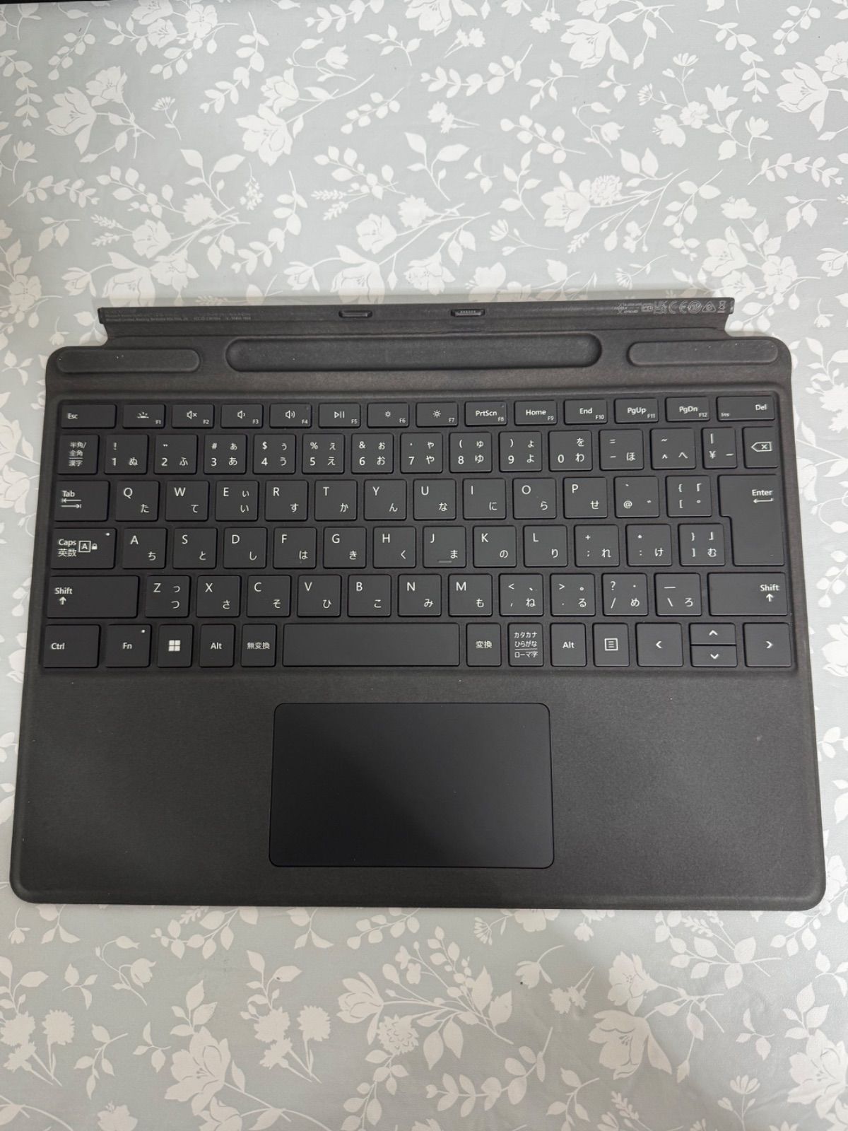 美品】【すぐ発送可能】純正 Surface Pro Signature キーボード 1864
