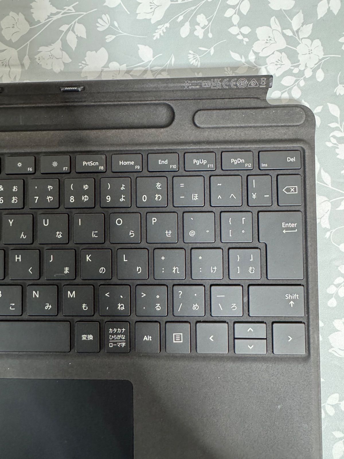 美品 Surface Pro 8 キーボード 1864 純正 ブラック - メルカリ