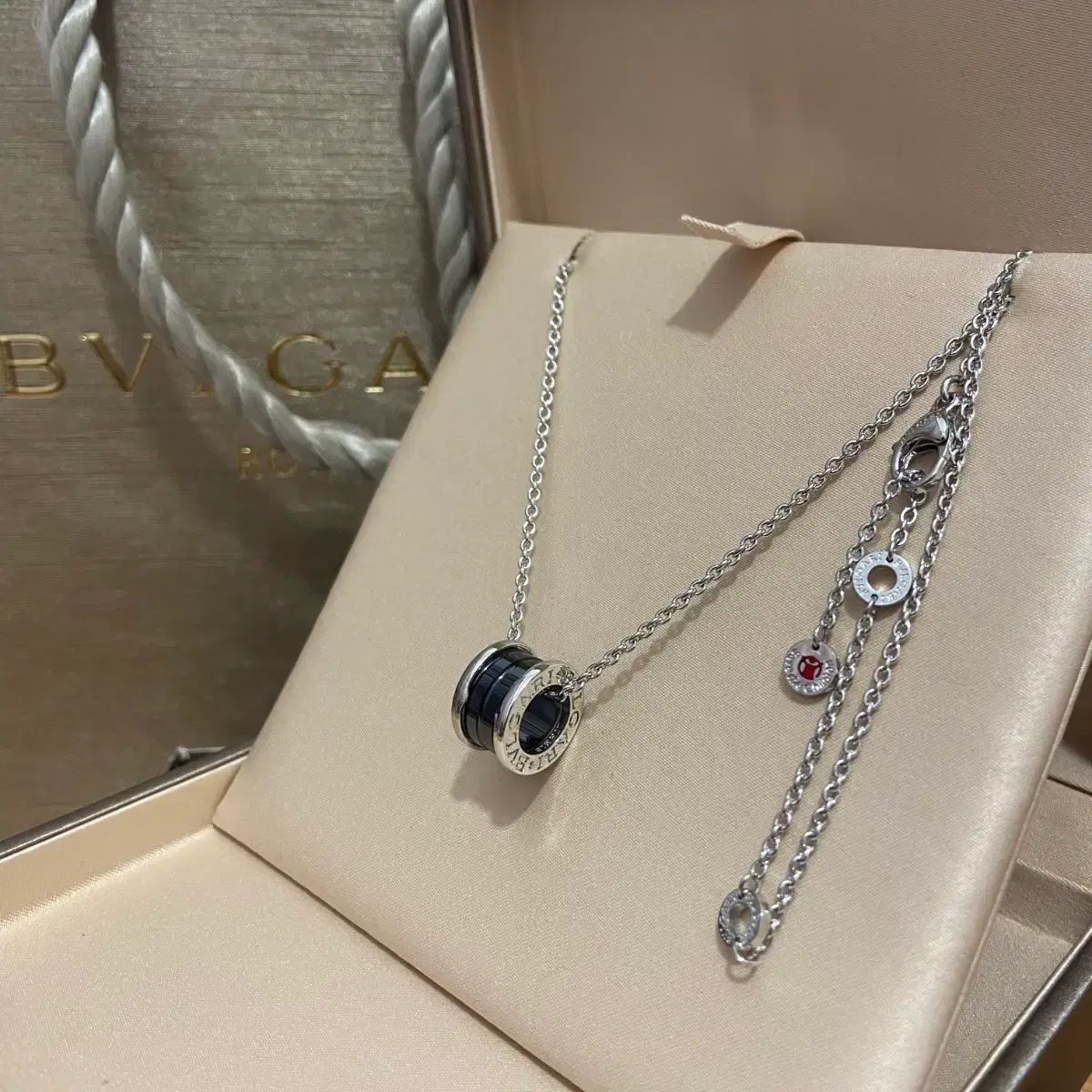 ブルガリ正規　リングチャーム／ネックレス付き　断捨離中　byメルカリ 中古】BVLGARI セーブ・ザ・チルドレン ネックレス 925刻印 ブルガリ