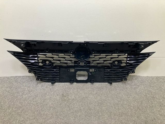 日産　ノート　オーラ　フロントグリル 日産 ノート オーラ フロントグリル 破損なし カメラ穴有 ソナー穴有