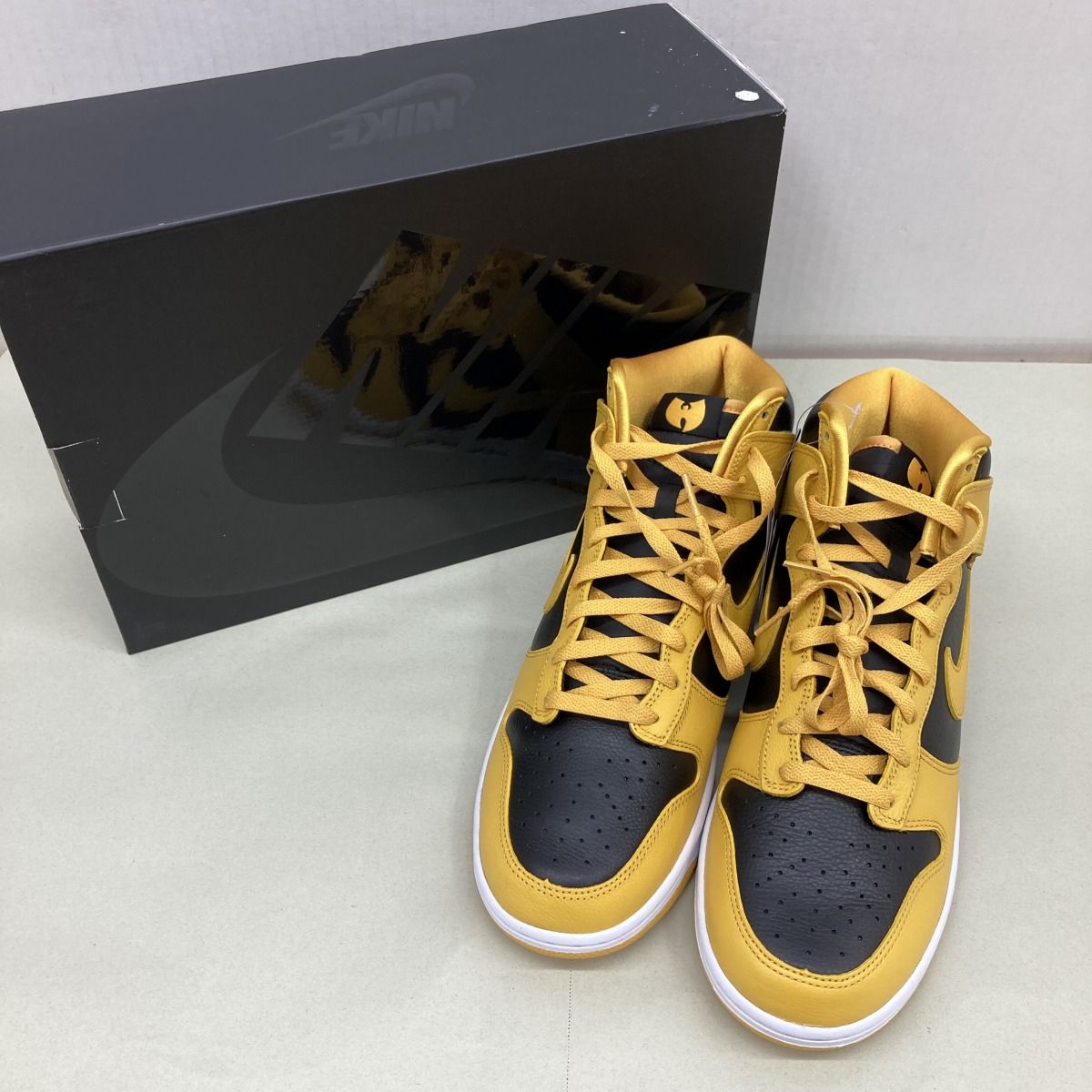 Wu-Tang Clan×NIKE DUNK HI RETRO PREMIUM Black and Pollen 