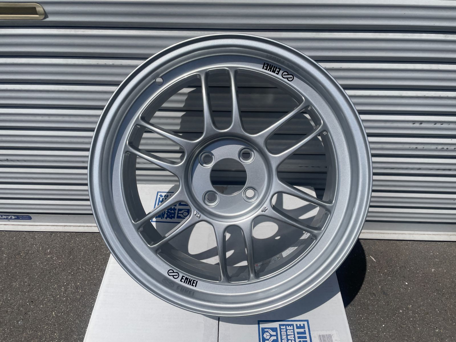 ENKEI RPF1 17インチ 7J +43 PCD100 4H シルバー 軽量ホイール 4本 