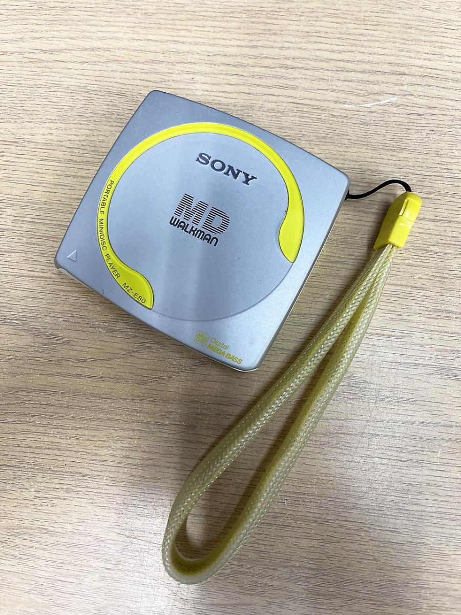 SONY ソニー MDウォークマン MZ-E80 MDプレイヤー Sony MZ-E80 MD Walkman MiniDisc Player Black Portable MD Player