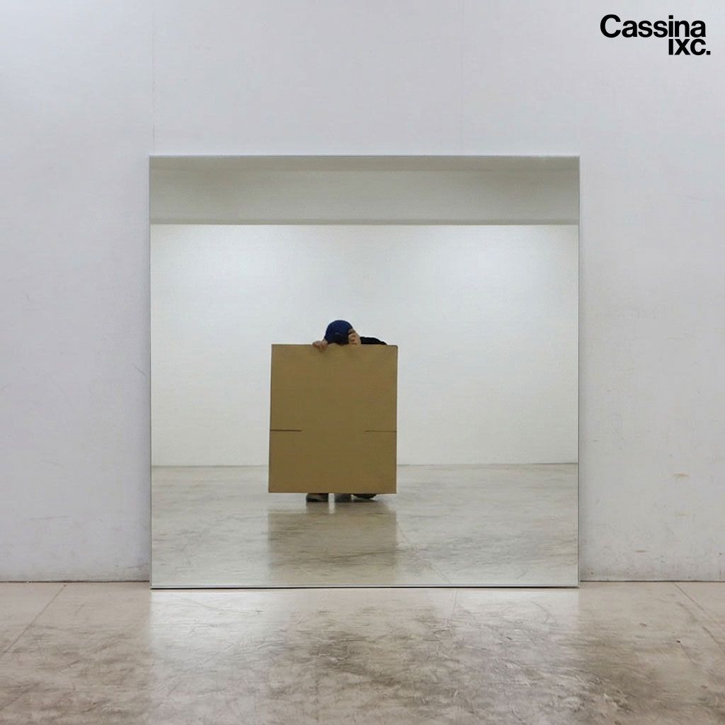 ◆展示品◆ Cassina カッシーナ UTE ウテ ウォールミラー/姿見/全身鏡/壁面鏡 壁掛け 正方形 スタジオ・テクニコ・ホルム