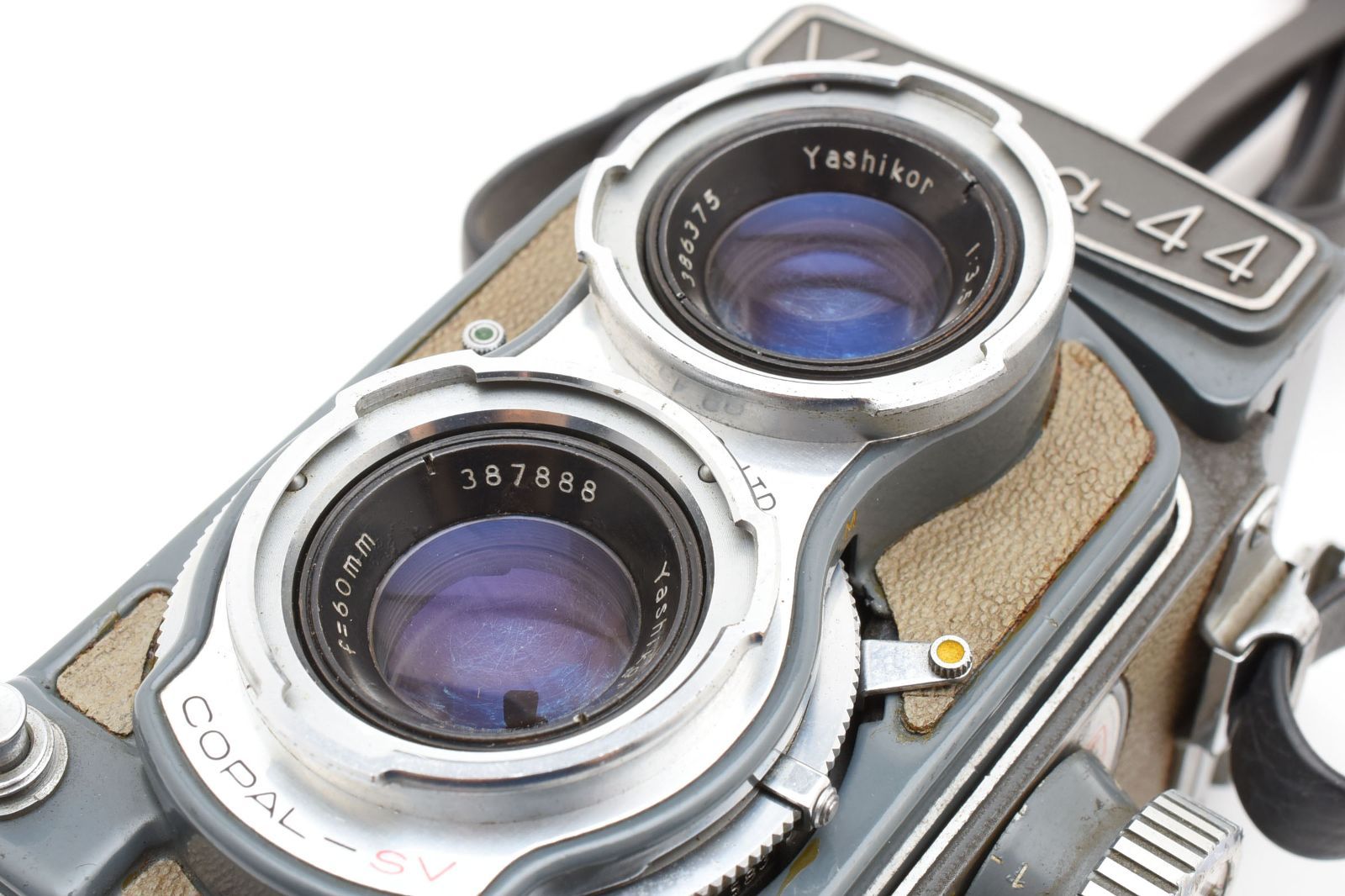 Yashica-44 二眼レフカメラ　フード付き 希少】二眼レフカメラ Yashica ヤシカ44 フード、ケース付 【公式通販】