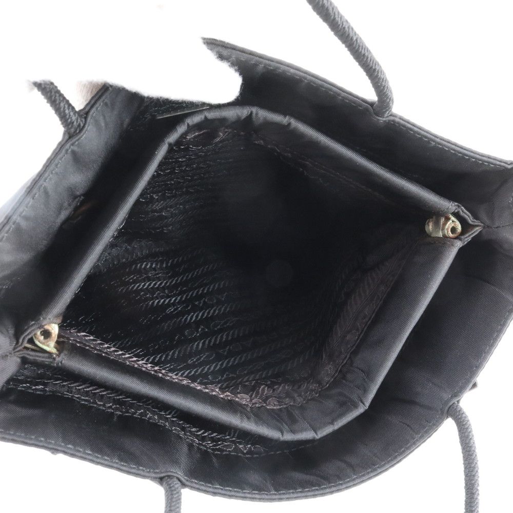 プラダ テスート ブラック ナイロン ハートモチーフ レディース ビジュー  中古 PRADA（プラダ） テスート イヴニングベア ビジュー ブラック ナイロン