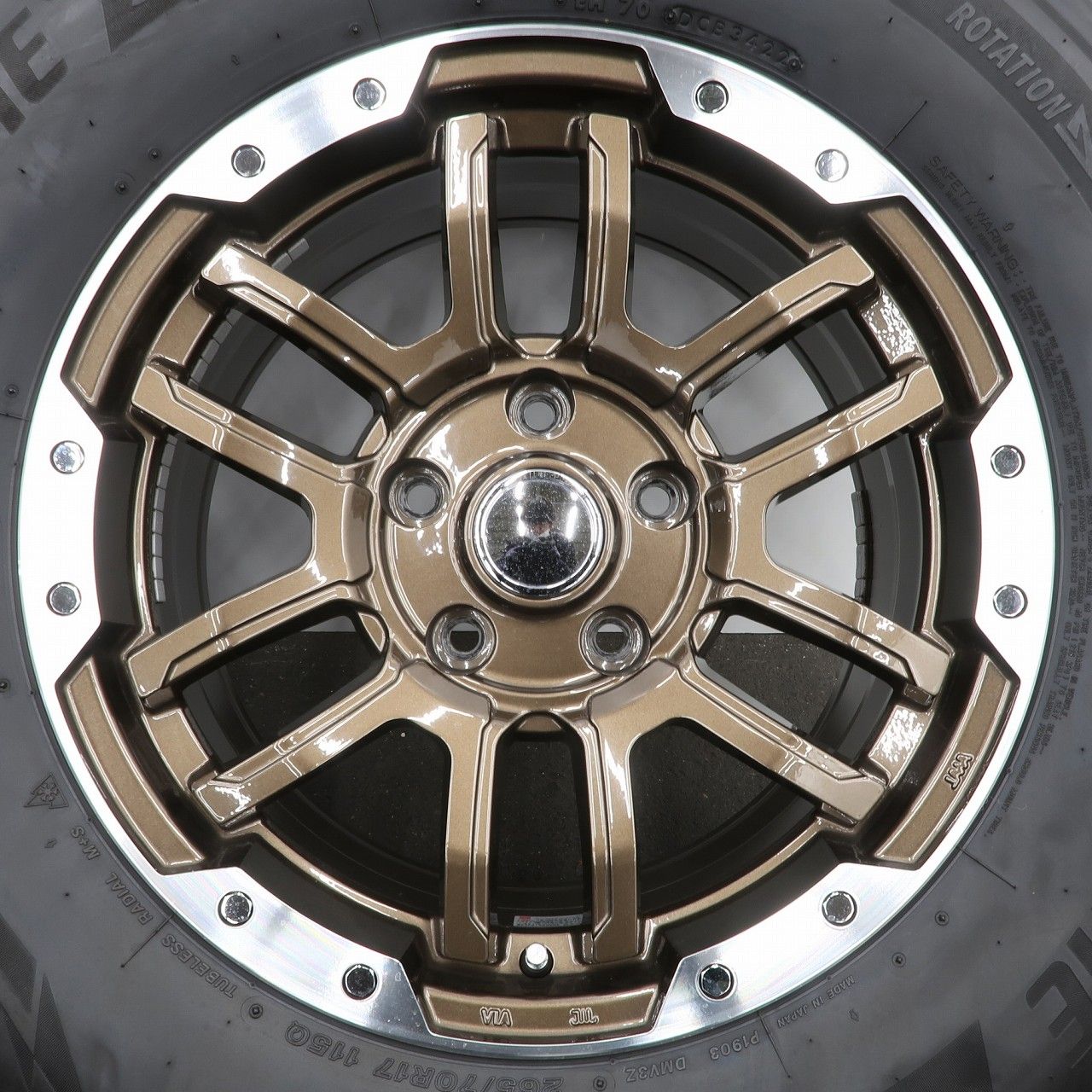 ジープ ラングラー JL JK 等に 4本 B-LUGNAS FRD 17インチ ホイール 8J 