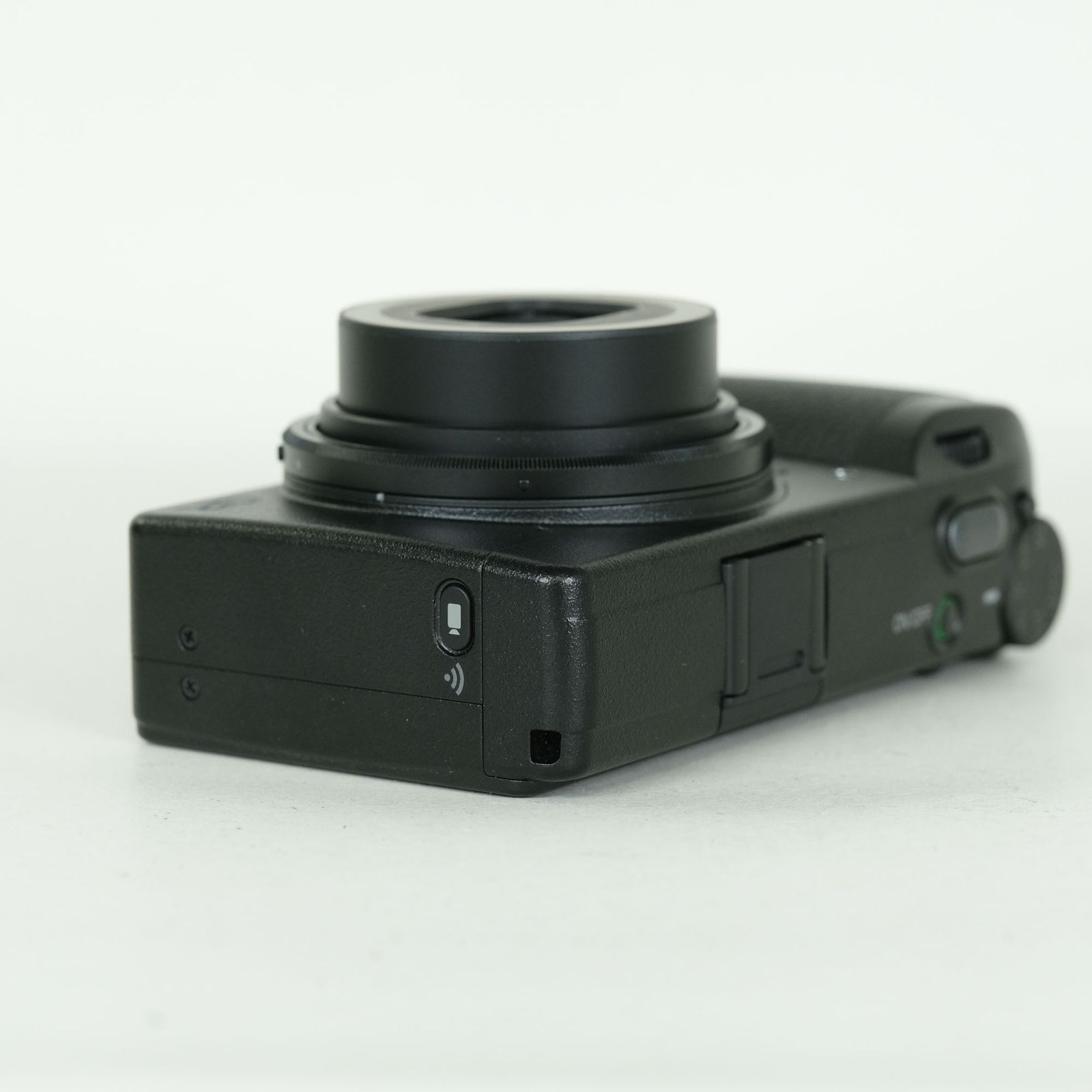 美品 | シャッター数1,182回] RICOH GR III HDF | コンパクトデジタル