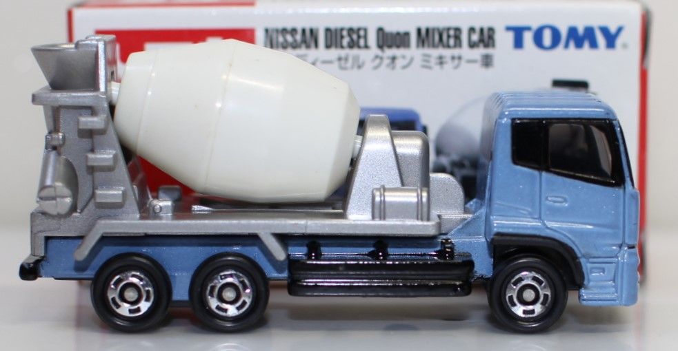 ミミガー USED トミカ 53 日産ディーゼル クオン ミキサー車 240001033541