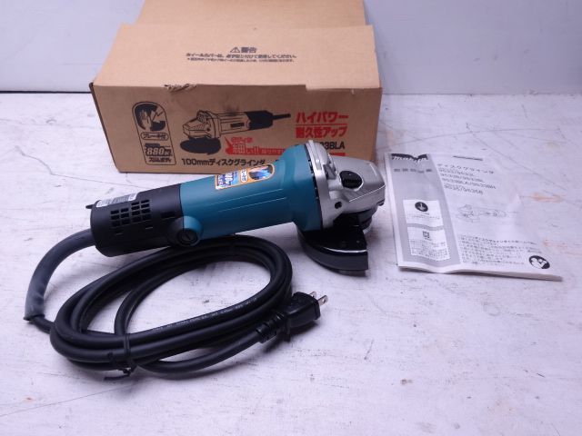【ほぼ未使用/完品】マキタ 100mmディスクグラインダ 9533BLA ブレーキ付　2605　M
