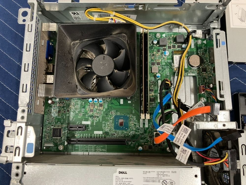 ジャンク】DELL Vostro 3267 i5 SSD欠品 - メルカリ