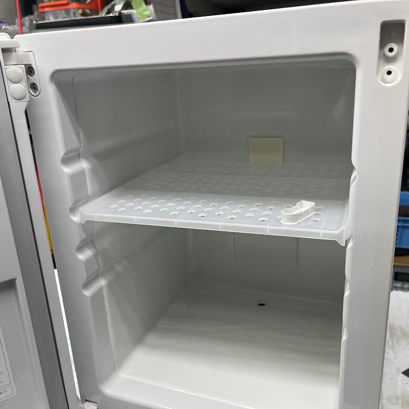中古】小型電子冷蔵庫 グランペルチェ25L(左開き) RD-25F-LW2 2016年