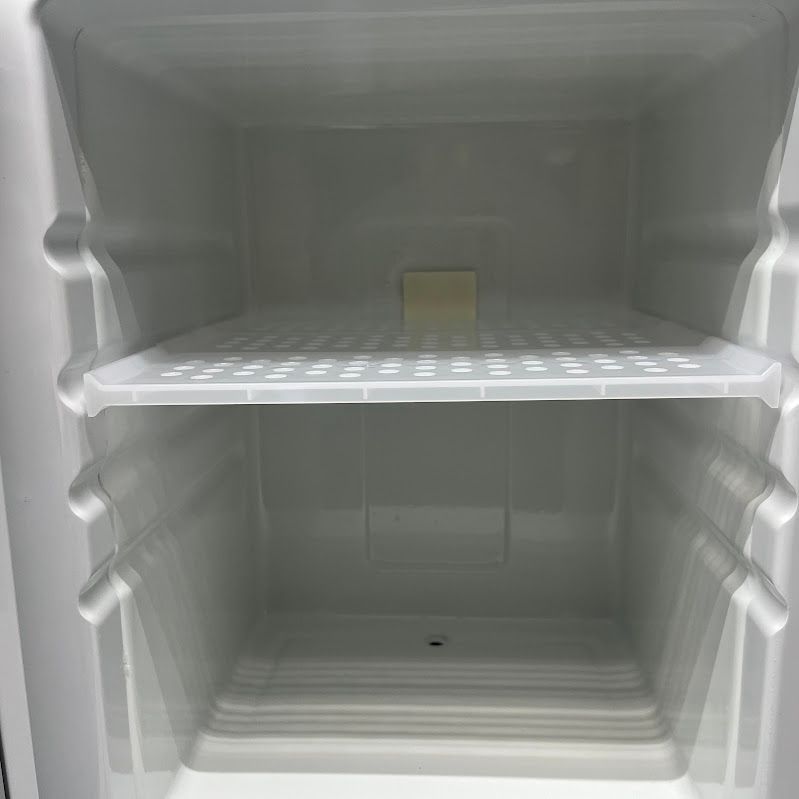 中古】小型電子冷蔵庫 グランペルチェ25L(左開き) RD-25F-LW2 2016年