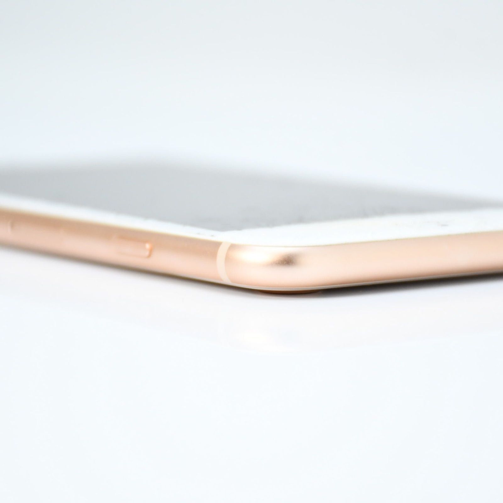 iPhone 8 ゴールド 画面割れ ジャンク品 iPhone 8ジャンク 画面割れ 部品取り 修理用 - メルカリ