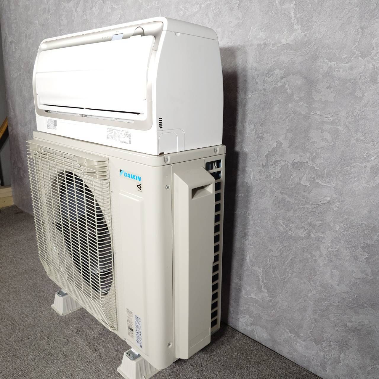 2025年製】 極美品 DAIKIN ダイキン ルームエアコン 冷房暖房 AN406AAP 