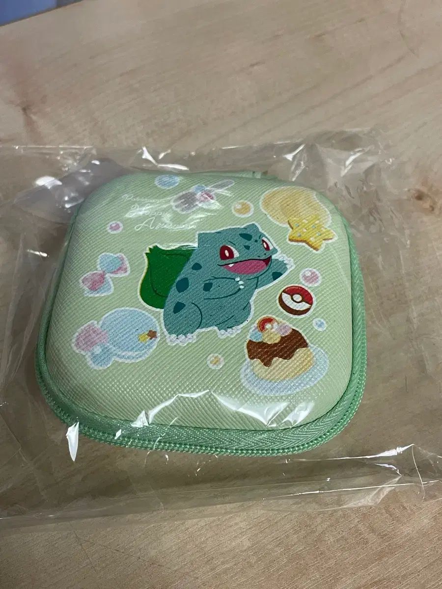 OLIVE YOUNG ミールイット ポケモン フシギダネ ポーチ 新品