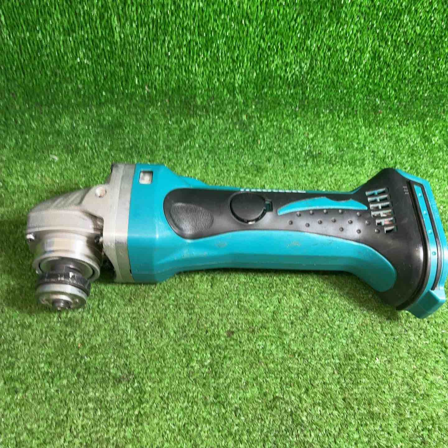 ☆マキタ(makita) 100mmコードレスディスクグラインダー GA400DZ【藤沢店】