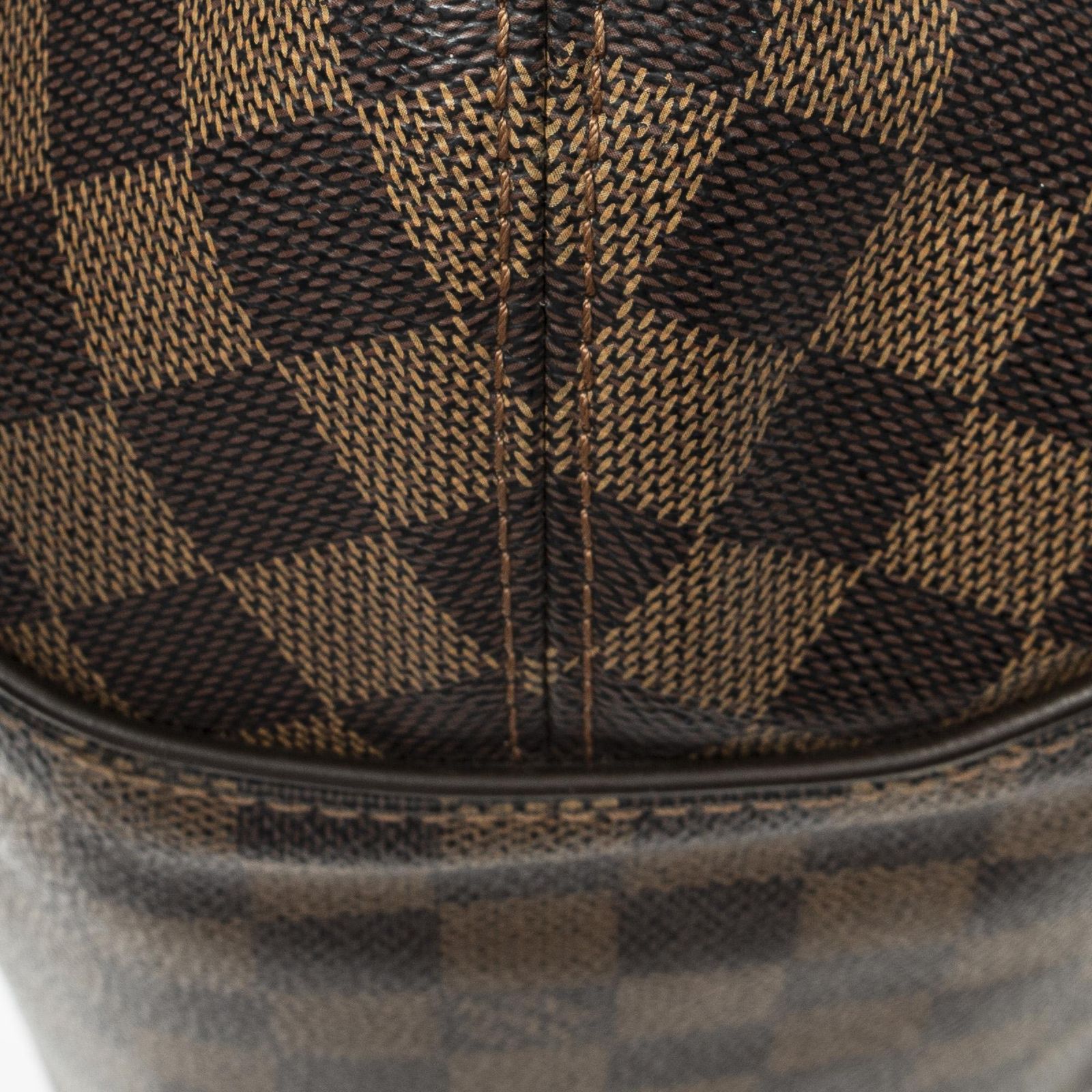 中古] LOUIS VUITTON ルイヴィトンシスティーナ茶色ダミエ エベヌA 