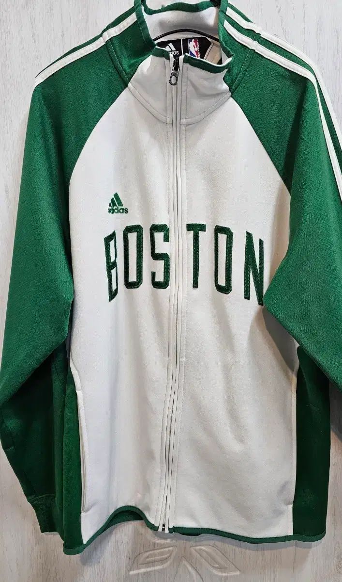 アディダス NBA ボストン・セルティックFC トラックジャージ
