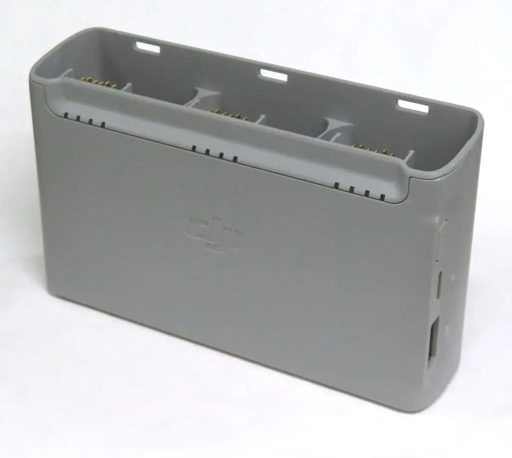 【中古】双眼鏡・望遠鏡・光学機器 DJI DJI Mini 2用 2WAY充電ハブ [MI2P02]