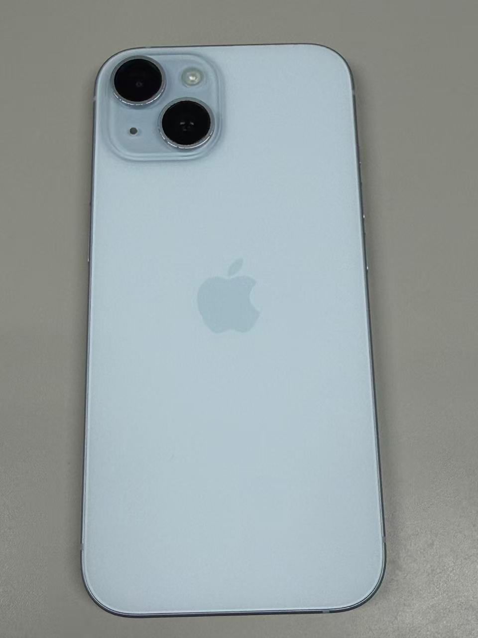 電池82%SIMフリー iPhone15 128GB ブルー - メルカリ
