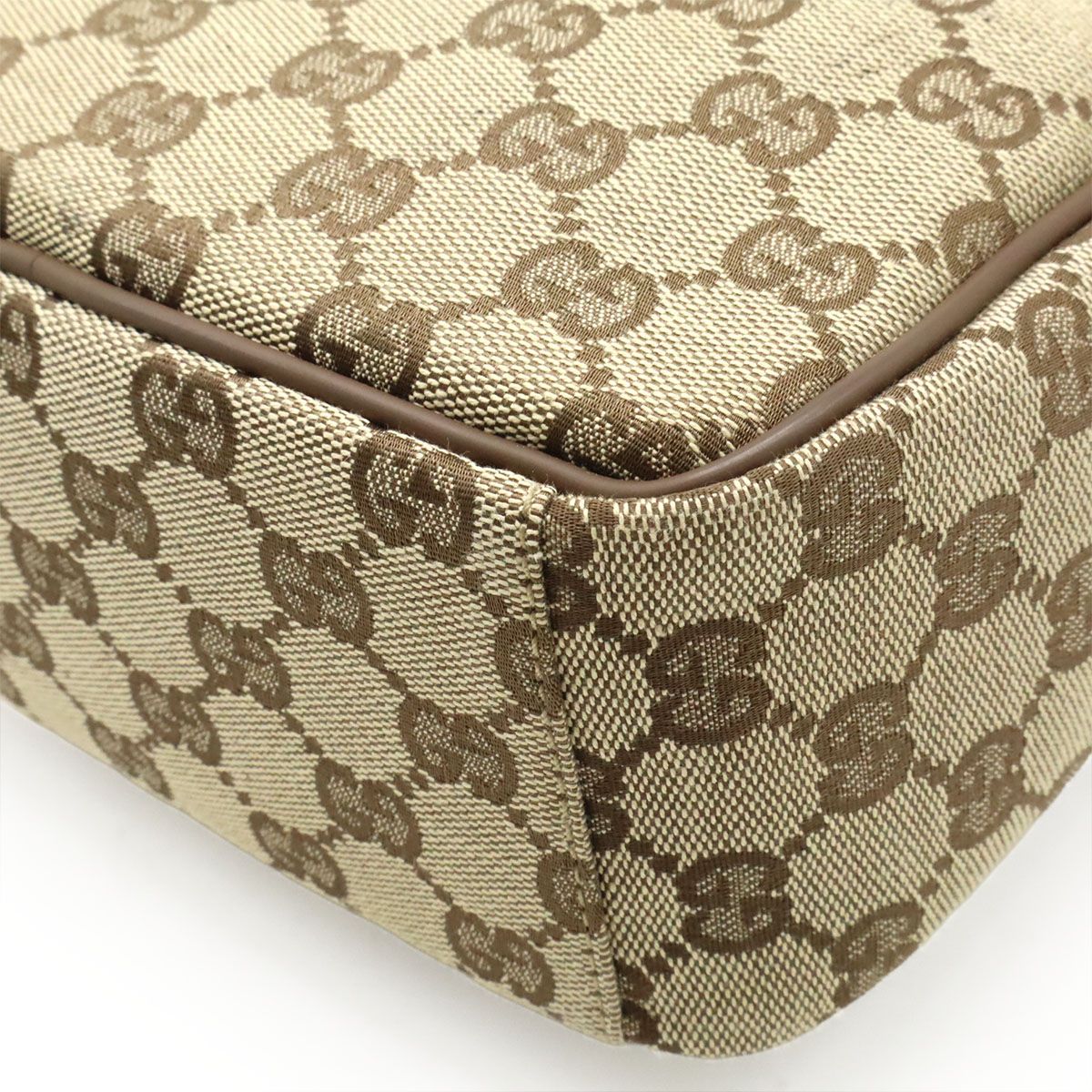 GUCCI グッチ GGキャンバス ショルダーバッグ ポシェット 斜め掛け レザー カーキベージュ ダークブラウン 茶 シルバー金具 03136 GUCCI グッチ GGキャンバス ショルダーバッグ ポシェット 斜め掛け