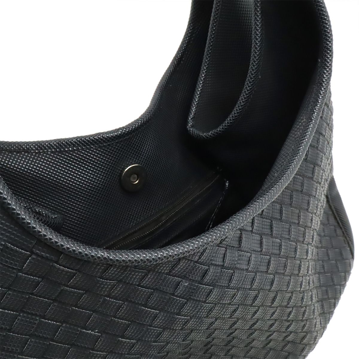 良品 ボッテガヴェネタ レザー カンパーナ ショルダーバッグ 黒 BOTTEGA VENETA ボッテガ ヴェネタ イントレチャート カンパーナ