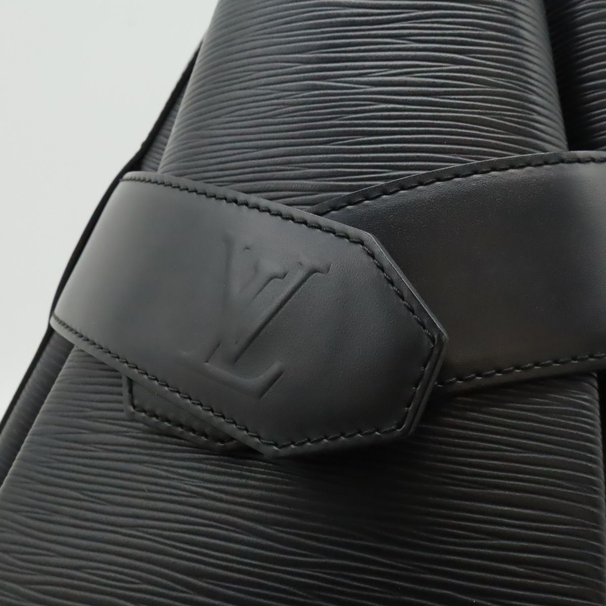 ルイヴィトン LOUIS VUITTON ショルダーバッグ エピ サックデポールPM ショルダーバッグ M80157 ノワール LOUIS VUITTON ルイヴィトン エピ ショルダーバッグ ブラック レザー