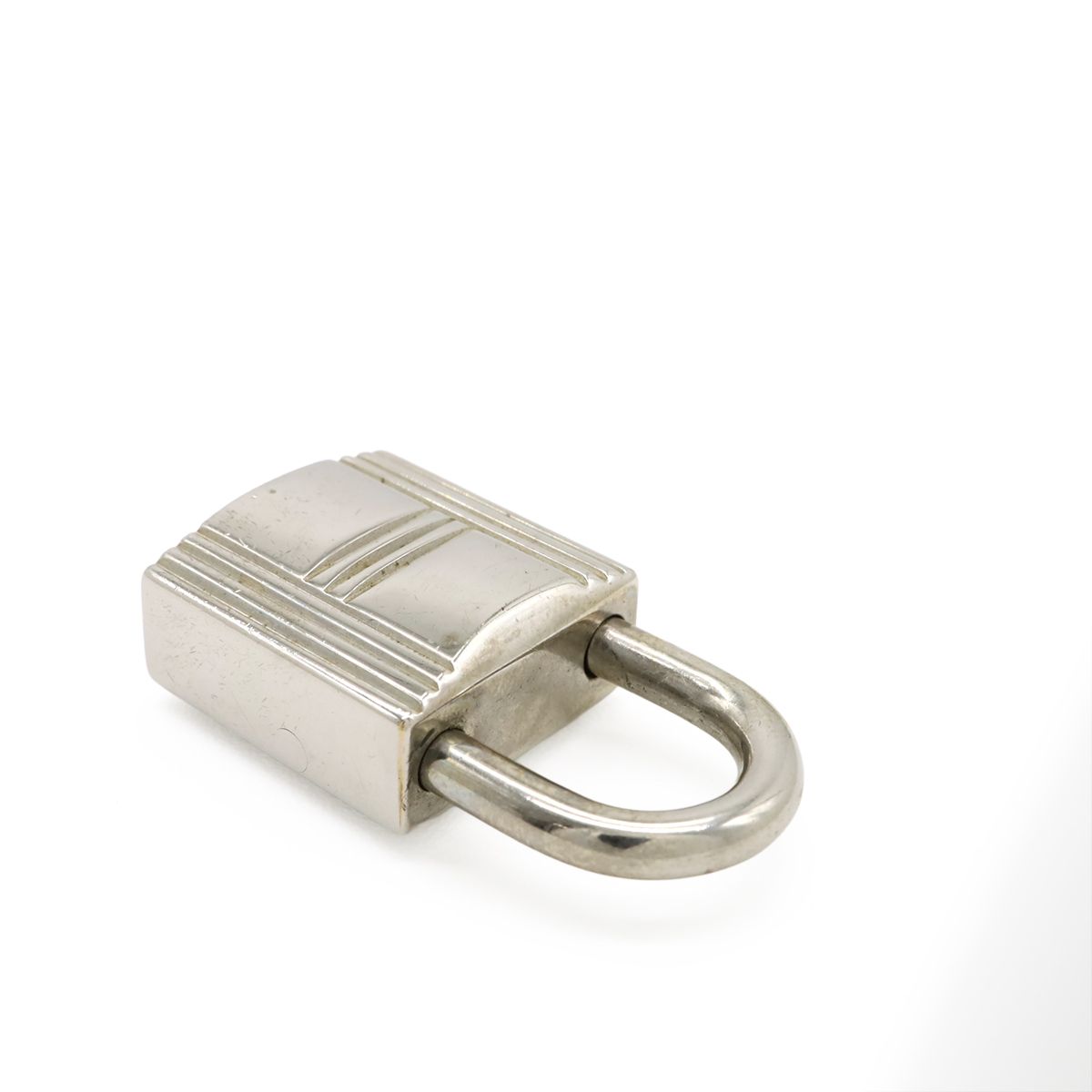 エルメス シルバー　カデナ　南京錠　パドロック　鍵　キー　NO107 HERMES - 【HERMES】エルメス カデナ&キー×2 シルバー 107 南京錠 鍵