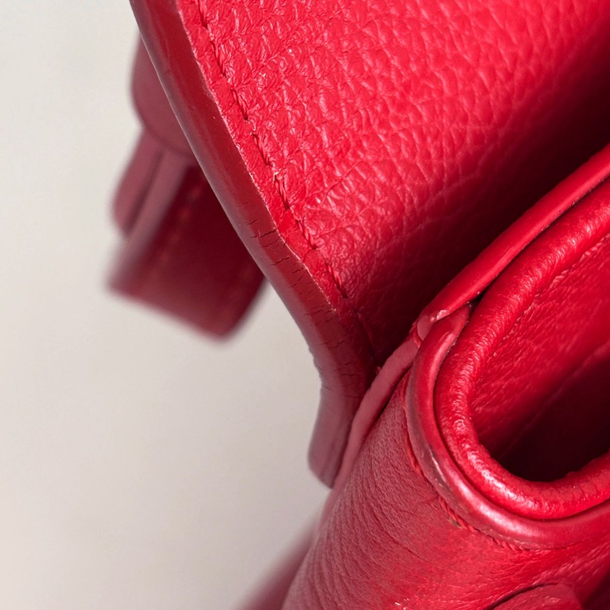ルイヴィトン LOUIS VUITTON ショルダーバッグ LVロゴ ロックミー2BB M51202 レッド 楽天市場】LOUIS VUITTON ルイヴィトン ルイヴィトン M51202