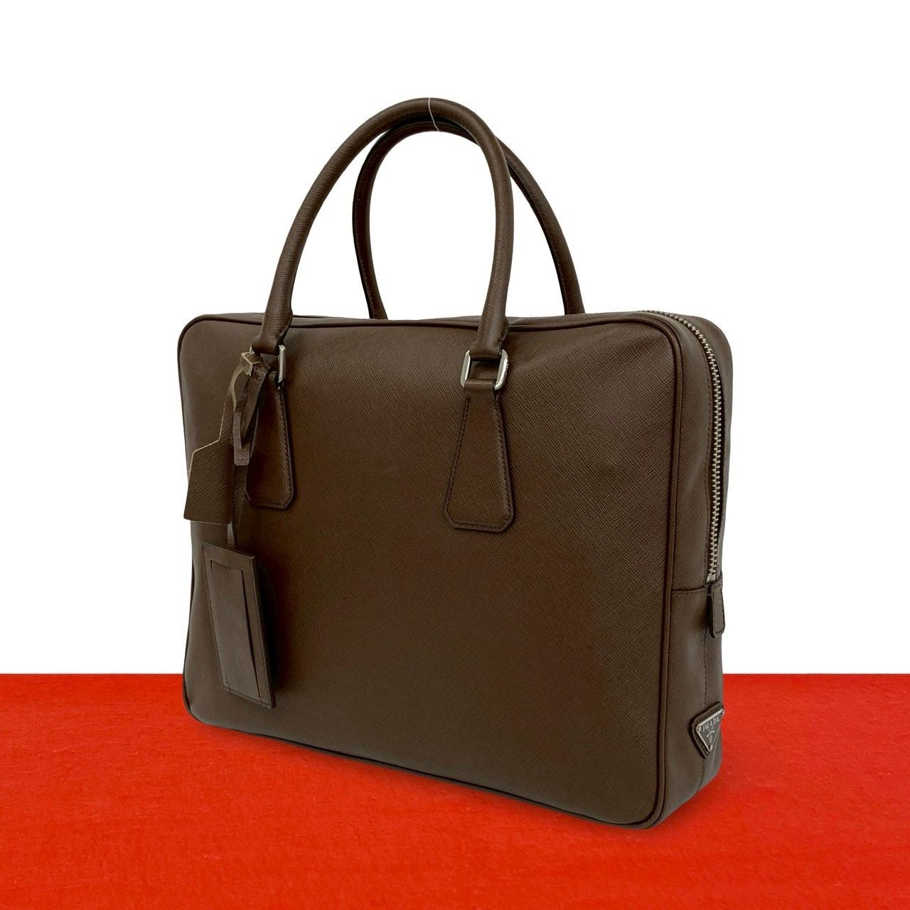 極 美品 PRADA プラダ 三角ロゴ プレート 金具 サフィアーノ レザー 本 