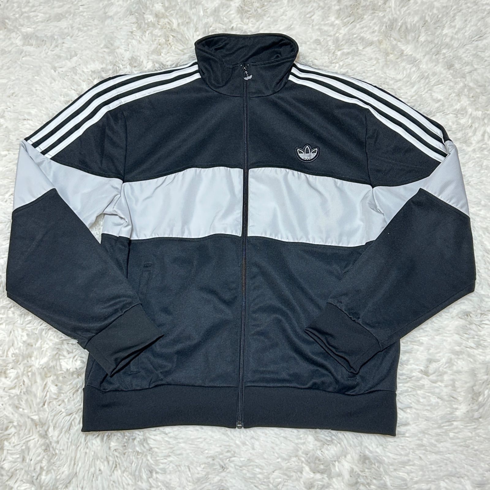 古着 adidas アディダス ブラック×シルバー トラックジャケット ファイヤーバード スリーストライプス 264-58