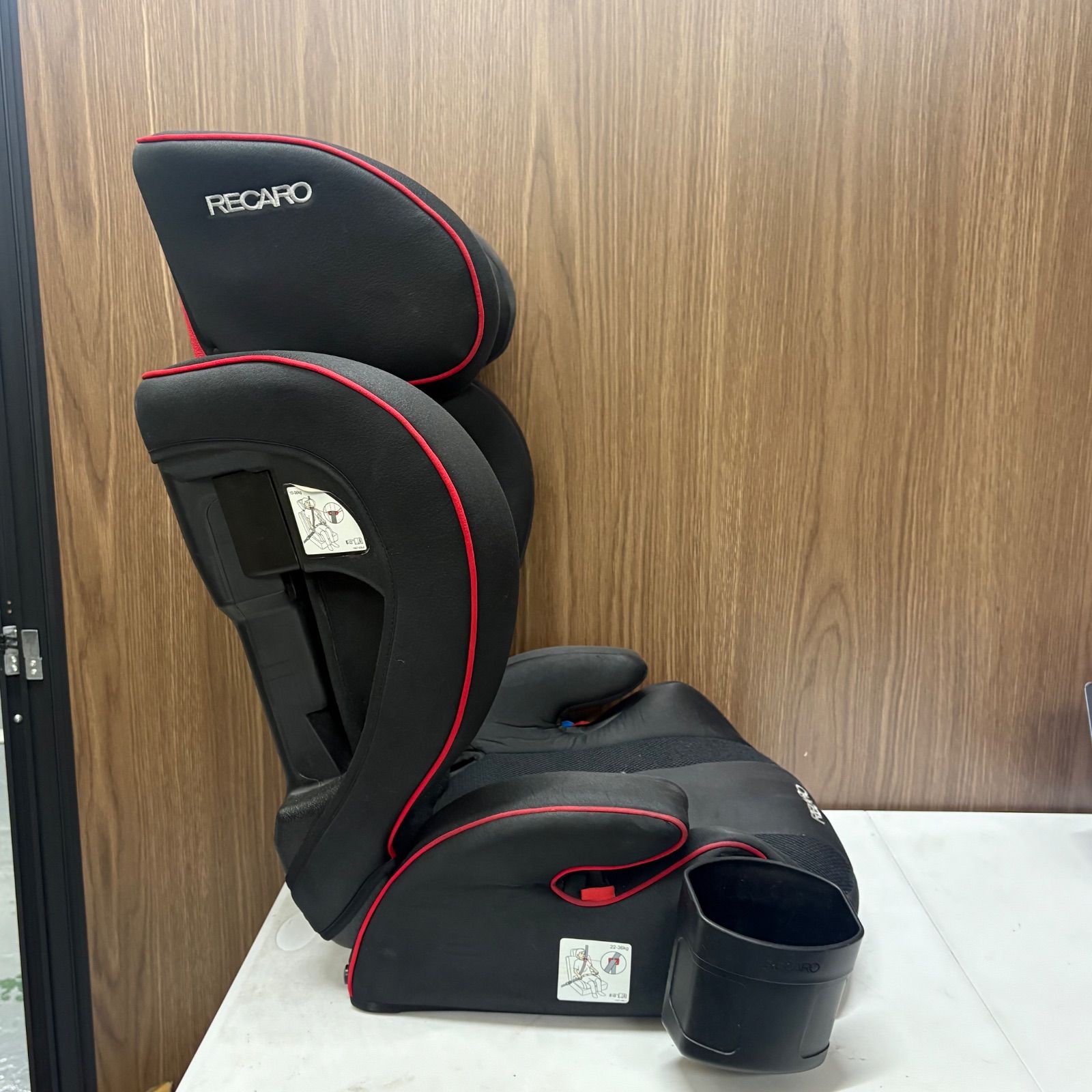 RECARO ジュニアシート Start J3 ブラック/レッド Recaro ジュニアシート スタート ジェイスリー RC270.001