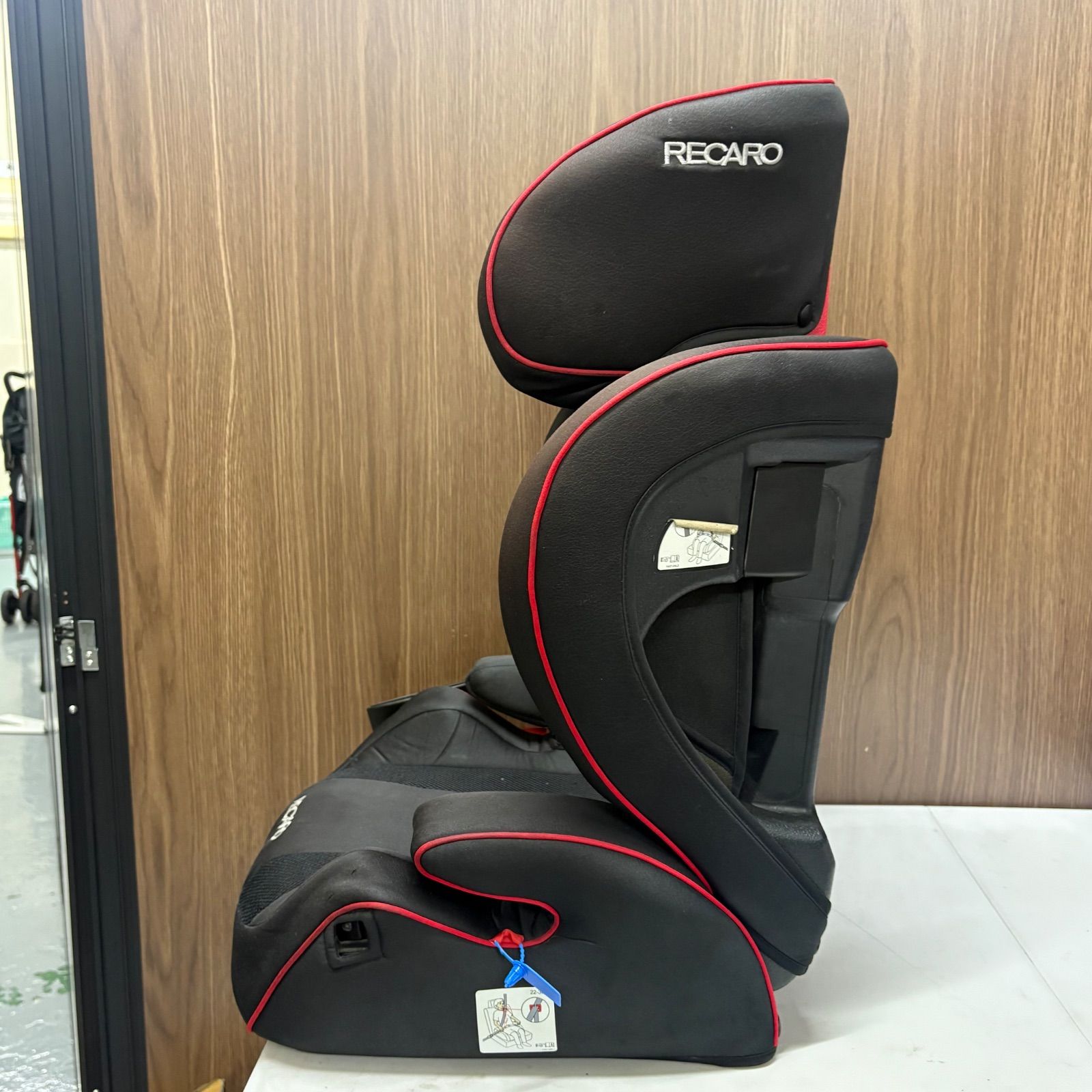 ☆ RECARO ジュニアシート Start J3 黒/赤 ☆ RECARO ジュニアシート ブラック/レッド Start J3 ホルダー付き - メルカリ