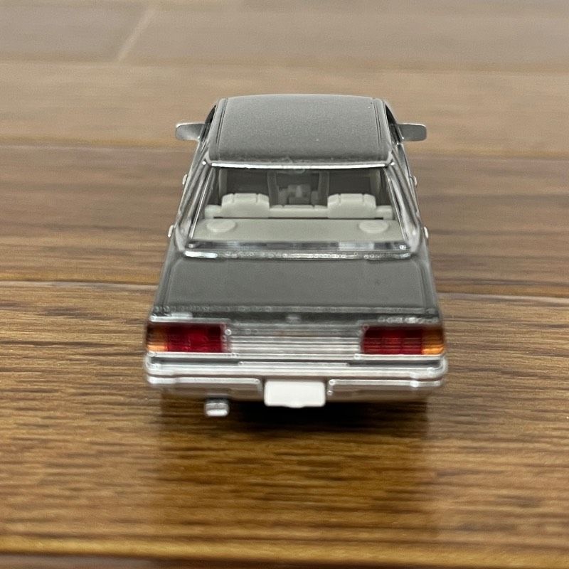 トミカリミテッドヴィンテージ ネオ 1/64 LV-N149b セドリック ターボ