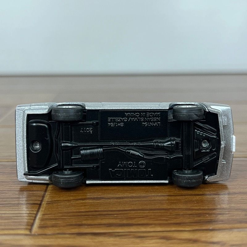 トミカリミテッドヴィンテージ ネオ 1/64 LV-N154b 日産ガゼールXE-II