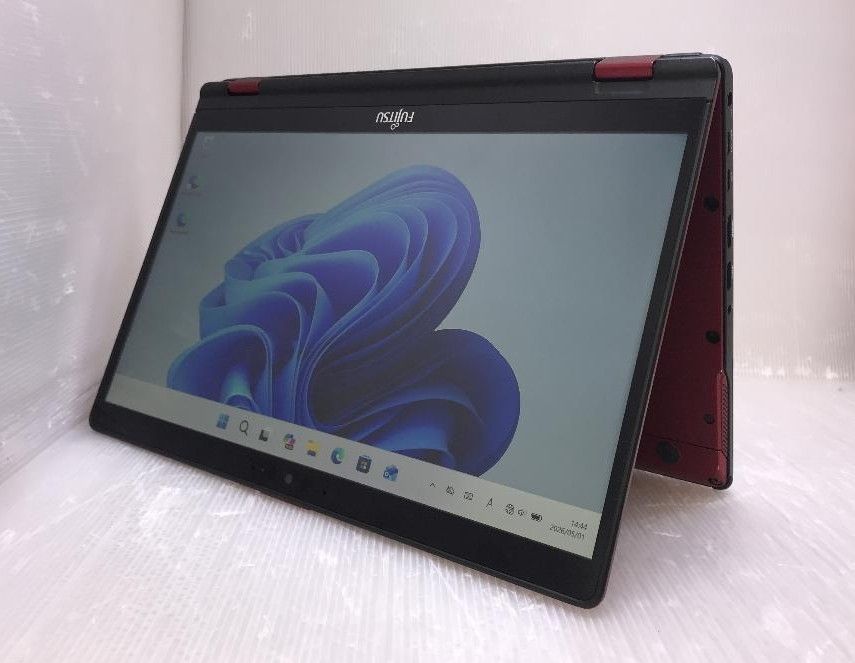 赤色10世代i5 SSDノートPC 富士通 U9310X/D - メルカリ
