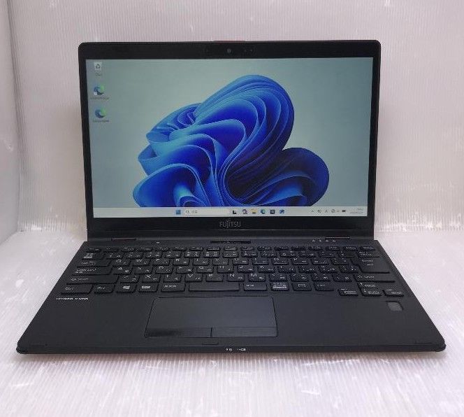 赤色10世代i5 SSDノートPC 富士通 U9310X/D - メルカリ