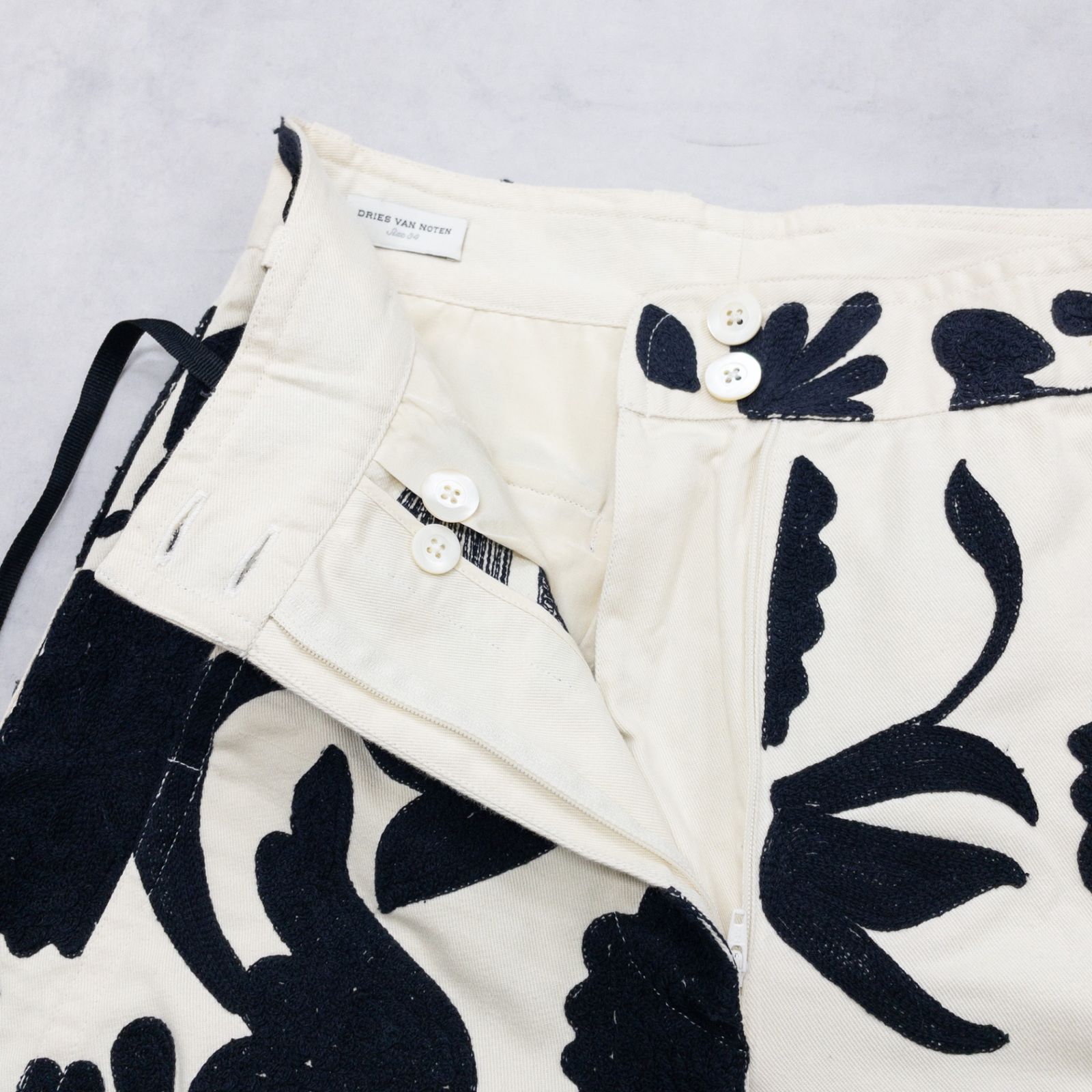 DRIES VAN NOTEN ドリスヴァンノッテン ショートパンツ 総柄