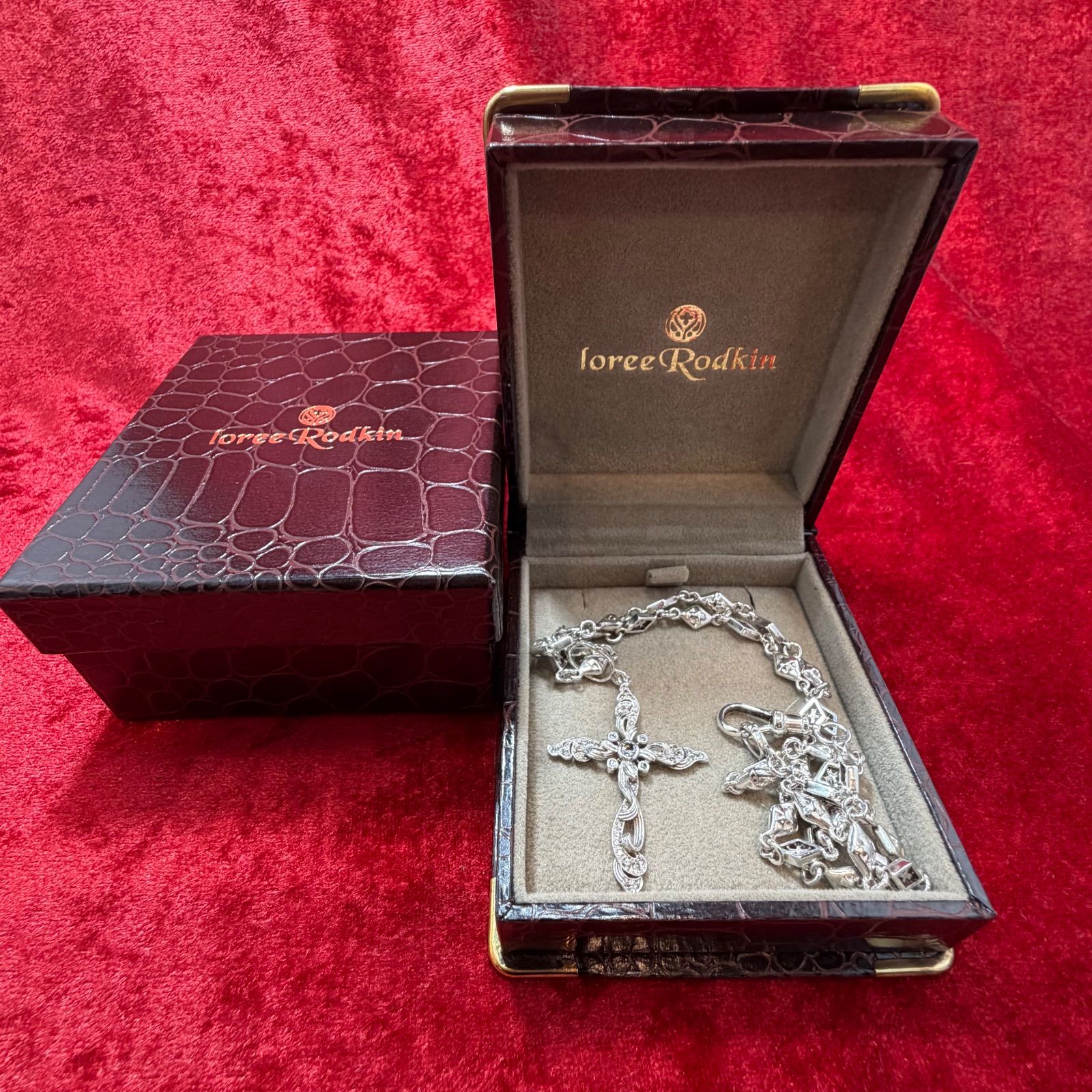 美品 ネックレスクロスデザイン 50cmx21.6g ローリーロドキン/Loree